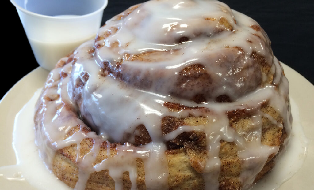 Giant Cinnamon Rolls (4 Giant Rolls) Governor's Restaurant & Bakery